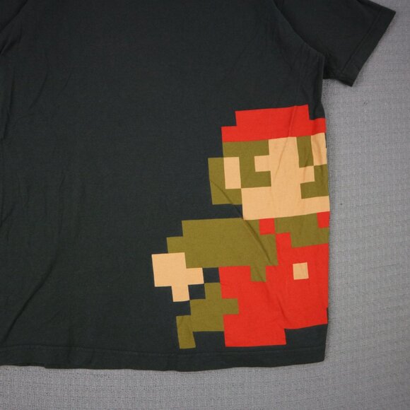 Super Mario 64 Pixel Graphic Tee Mens Medium Club Nintendo - Picture 3 of 5